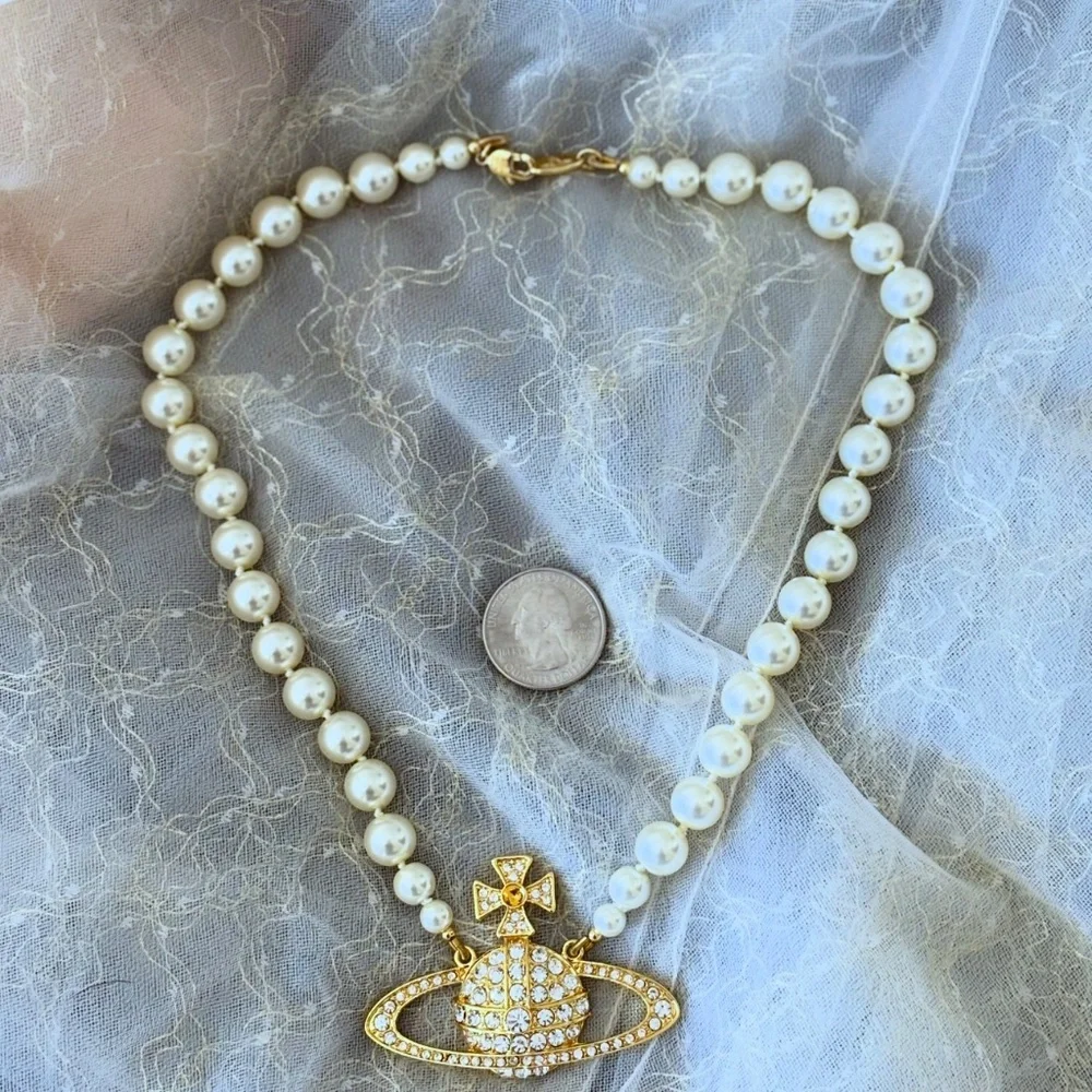 Vivienne Westwood Jumbo Pearl Saturn Orb Gold Austrian Crystal Necklace - Picture 2 of 12
